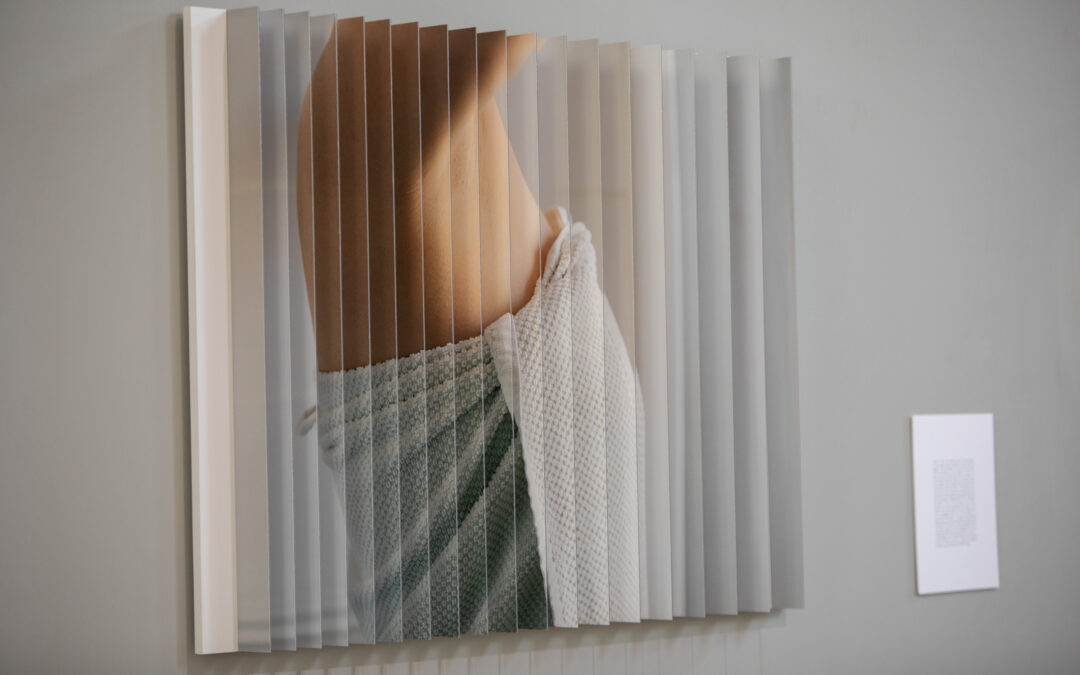 Rencontre avec Julie Balagué : Photographier l&rsquo;invisible, sculpter la parole